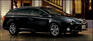 avensis5