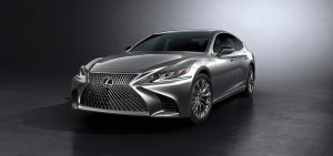 新型レクサスLSのフルモデルチェンジ情報！ミラーレス＆マルチステージハイブリッド等最先端技術搭載の発表はまだ